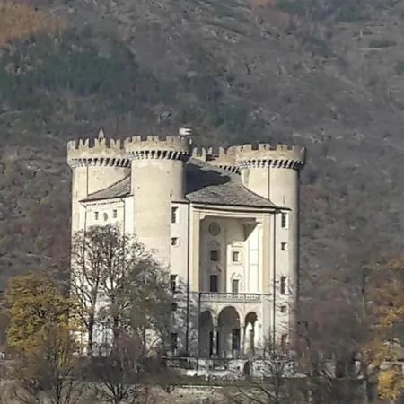 Mansarda Le Chateau 公寓 艾马维尔