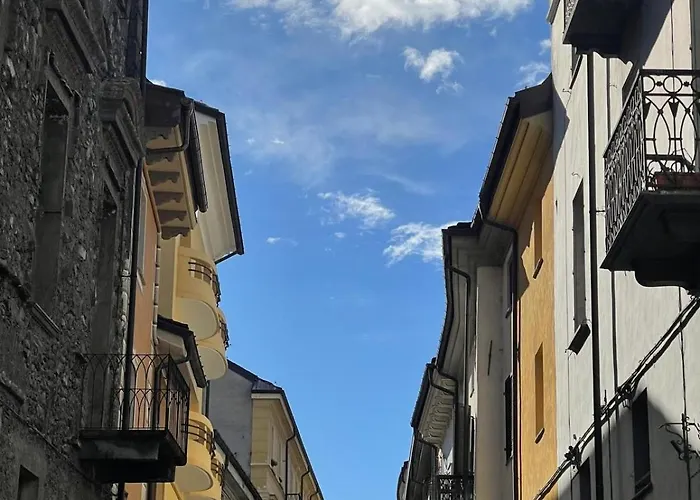 Mansarda Le Chateau 公寓