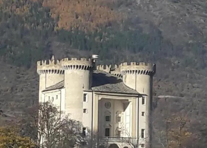 Mansarda Le Chateau 艾马维尔